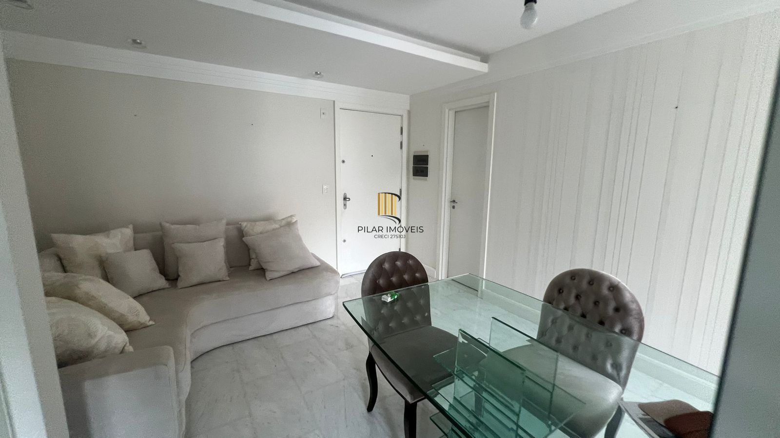 Apartamento com 47m², localizado no bairro Independencia em Porto Alegre/RS.