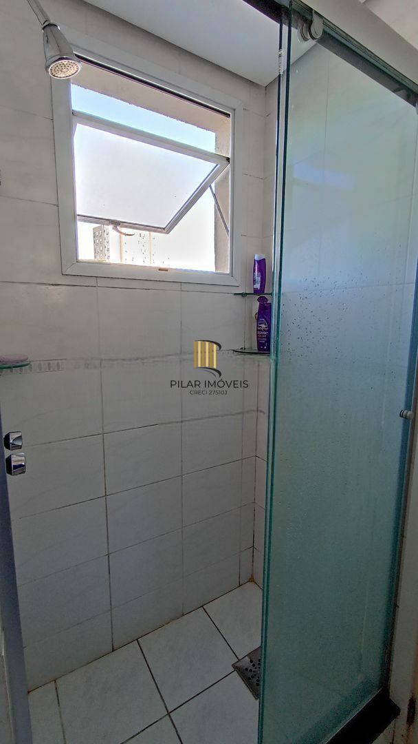 Apartamento com 79m², localizado no bairro Santo Antônio em Porto Alegre/RS.