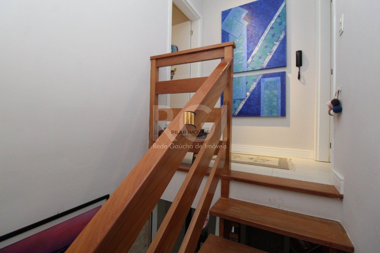 Cobertura para Venda - 106.84m², 3 dormitórios, sendo 2 suites, Petrópolis
