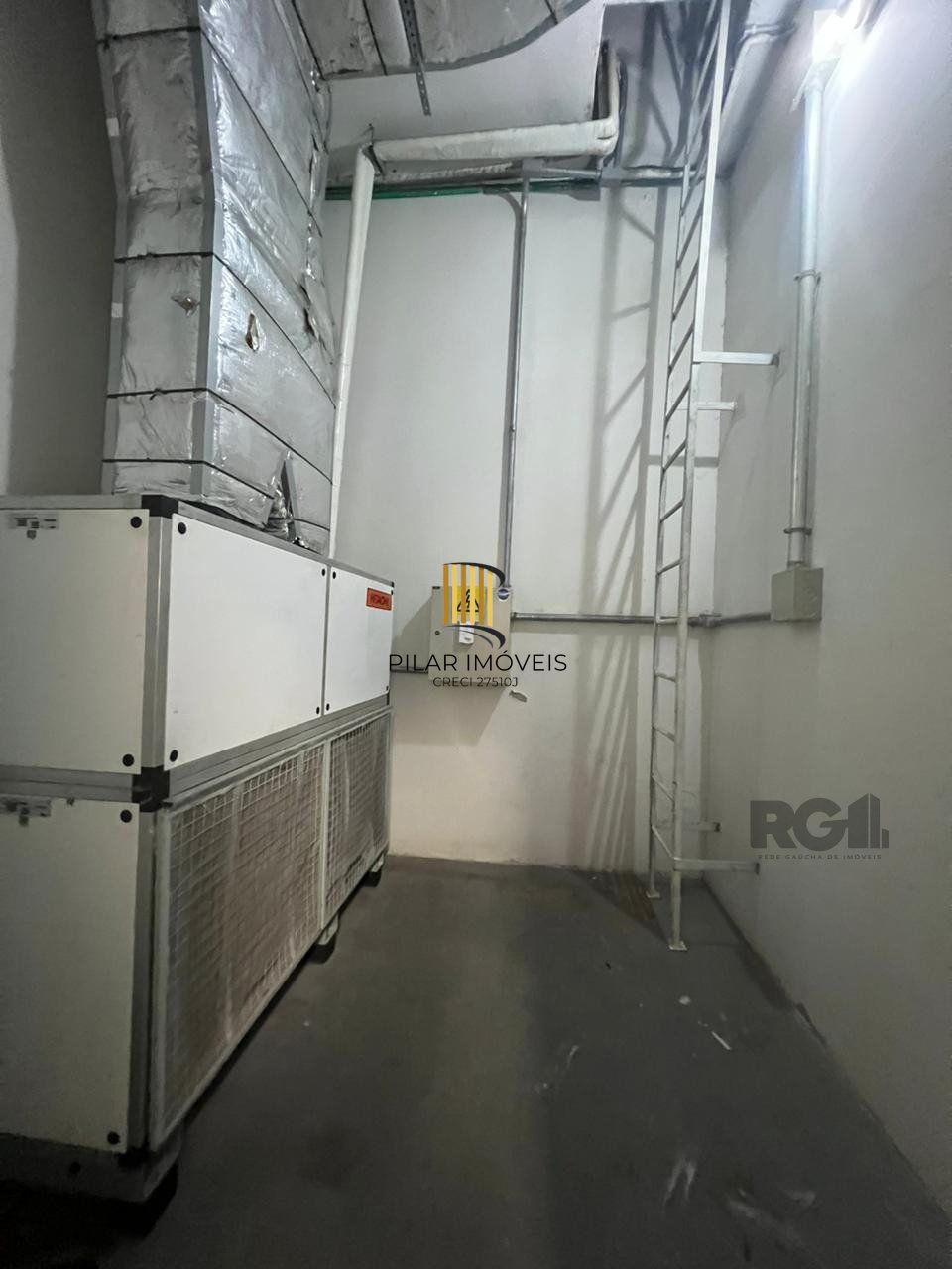 Loja para Venda - 450m², 0 dormitórios, 1 vaga - Petrópolis