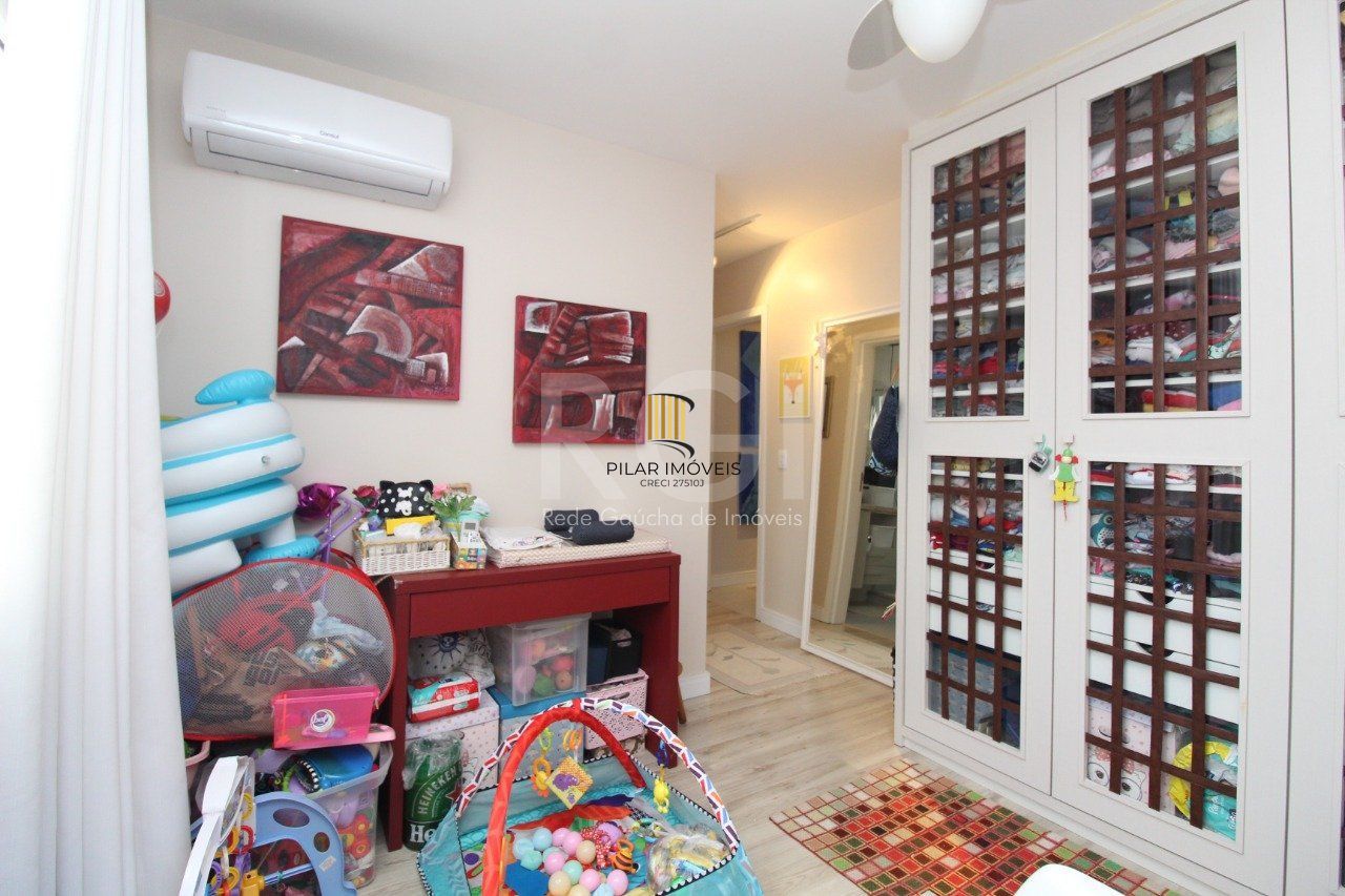 Cobertura para Venda - 106.84m², 3 dormitórios, sendo 2 suites, Petrópolis