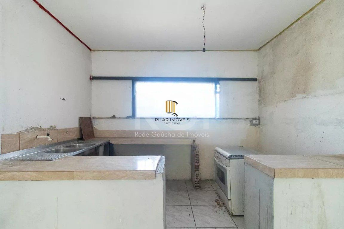 Vende casa 03 dormitórios, 275,22 m², bairro Azenha/Porto Alegre