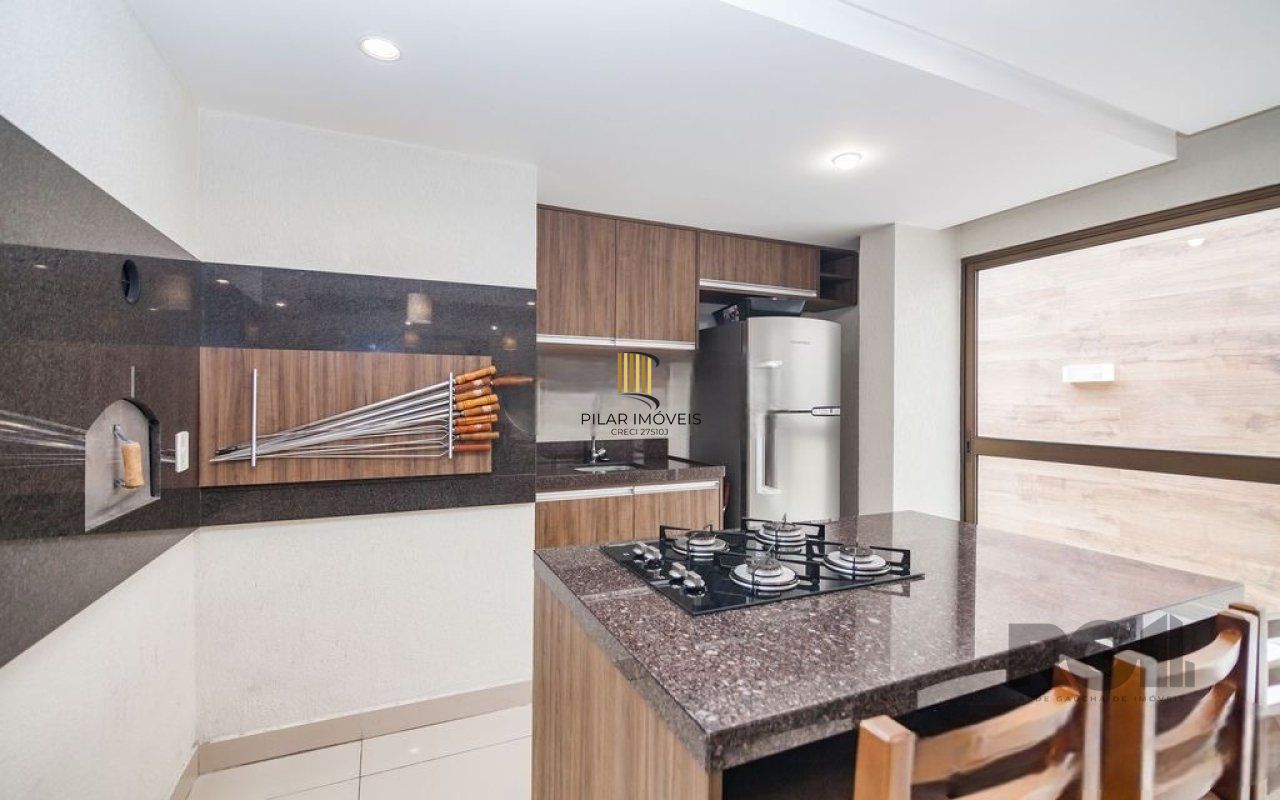 Apartamento localizado no bairro Passo da Areia em Porto Alegre/RS. 