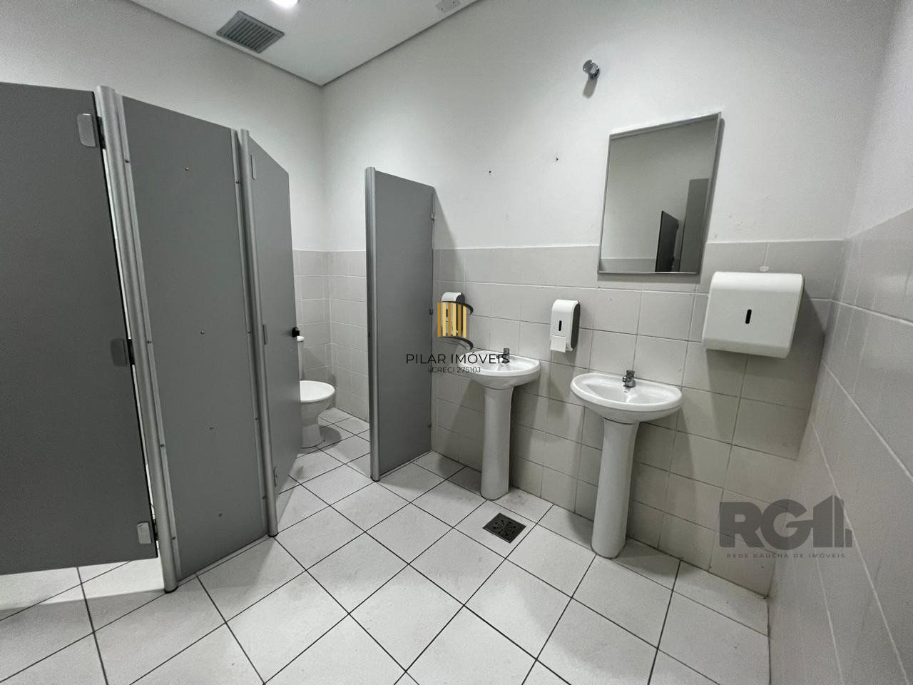 Loja para Venda - 450m², 0 dormitórios, 1 vaga - Petrópolis