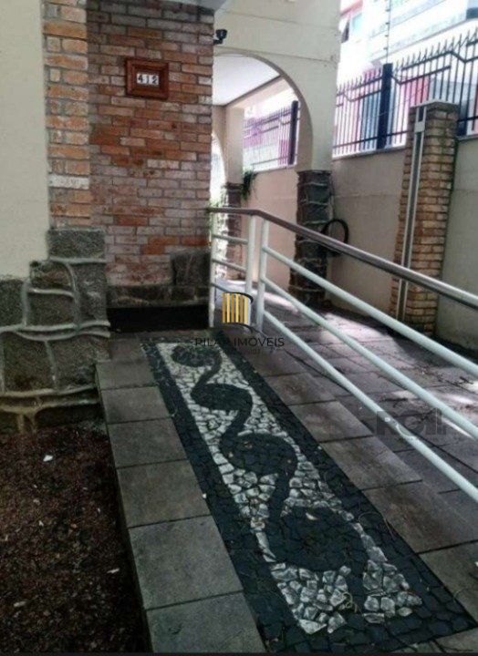 CASA COMERCIAL - MOINHOS DE VENTO