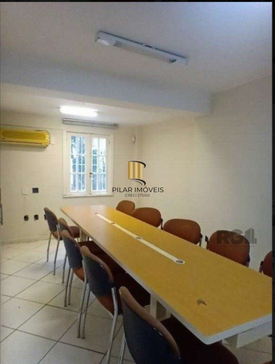 CASA COMERCIAL - MOINHOS DE VENTO