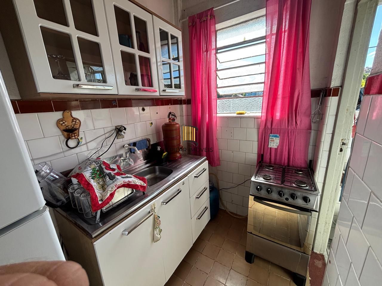 Apartamento com 65m², localizado no bairro Jardim Carvalho em Porto Alegre/RS.