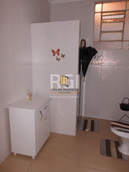 Casa para Venda - 210m², 3 dormitórios, sendo 1 suites, Cidade Baixa