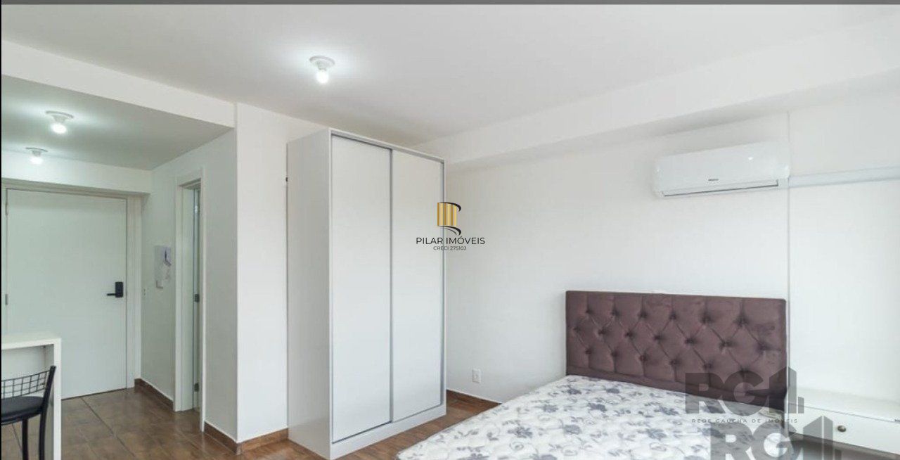 Loft com 27m², localizado ao lado da  PUCRS