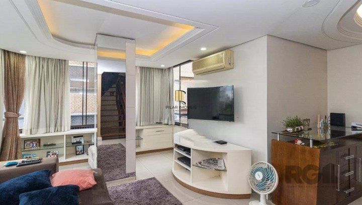 COBERTURA TRIPLEX 3 DORM. - PETRÓPOLIS