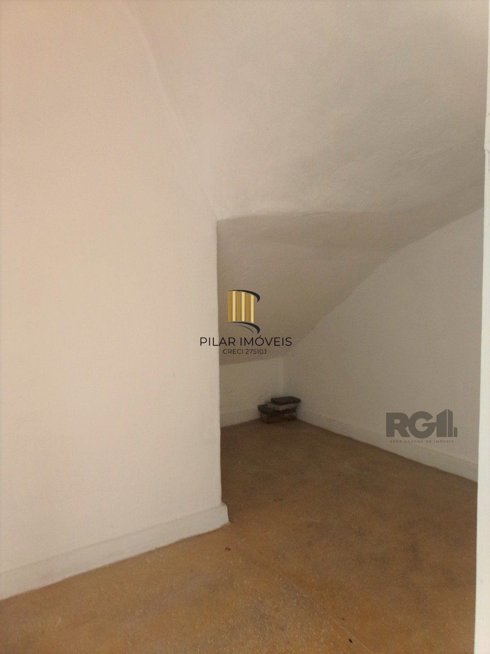 Apartamento térreo frente 29m² no bairro Partenon 