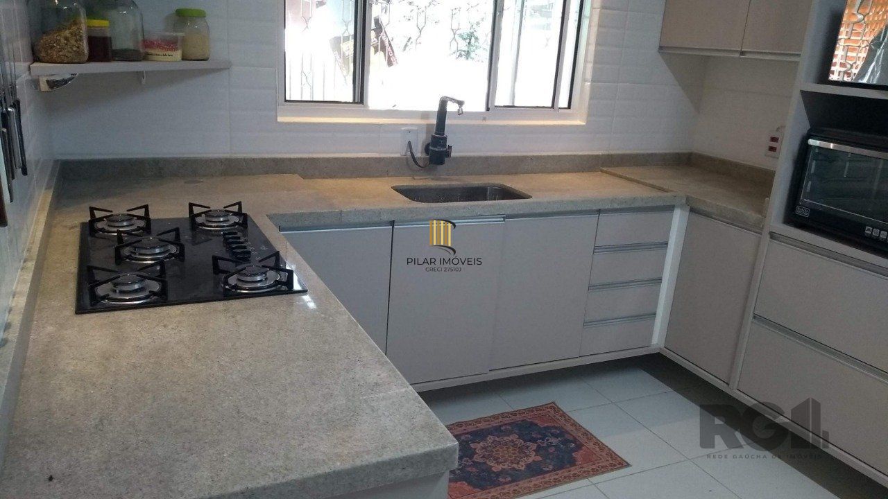 Casa com 3 quartos, no Bairro Ipanema - Porto Alegre/RS.