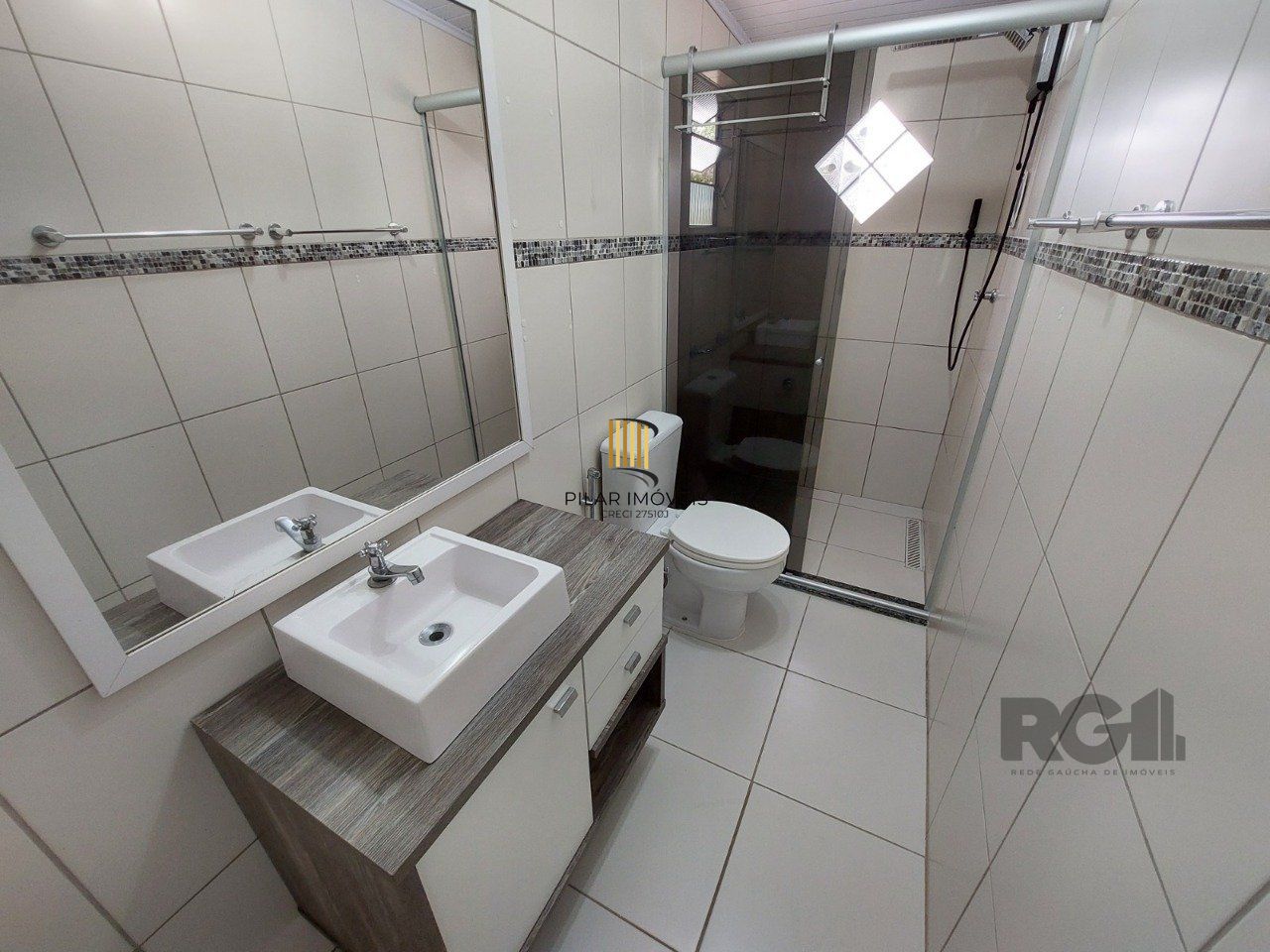 Casa com 3 quartos, no Bairro Ipanema - Porto Alegre/RS.