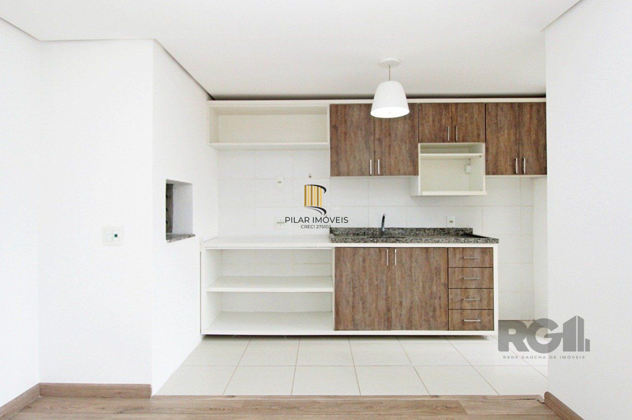 Apartamento de 2 dormitórios, localizado no bairro Petrópolis em Porto Alegre/RS.