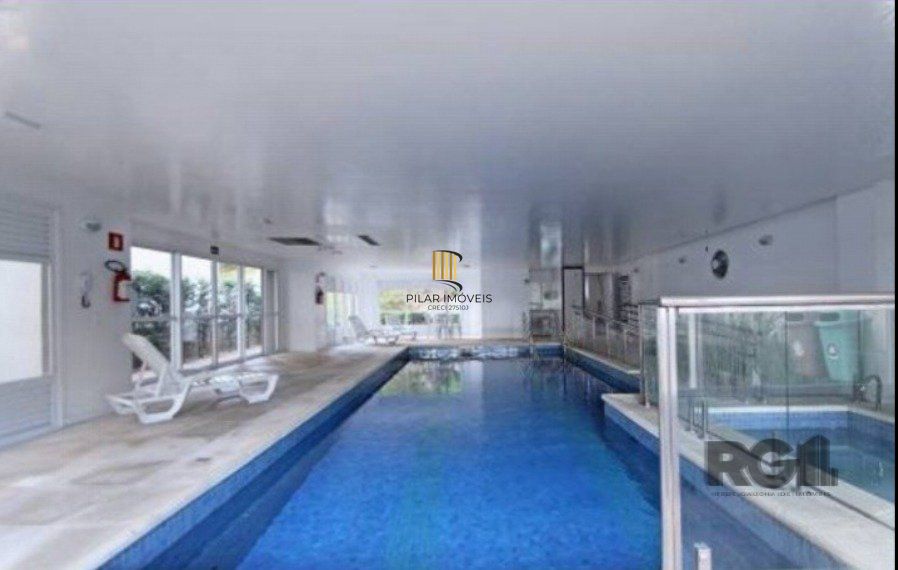 Apartamento com 75m² privativos, 3 dormitórios sendo 1 suíte, living dois ambientes,  imóvel arejado e iluminado.