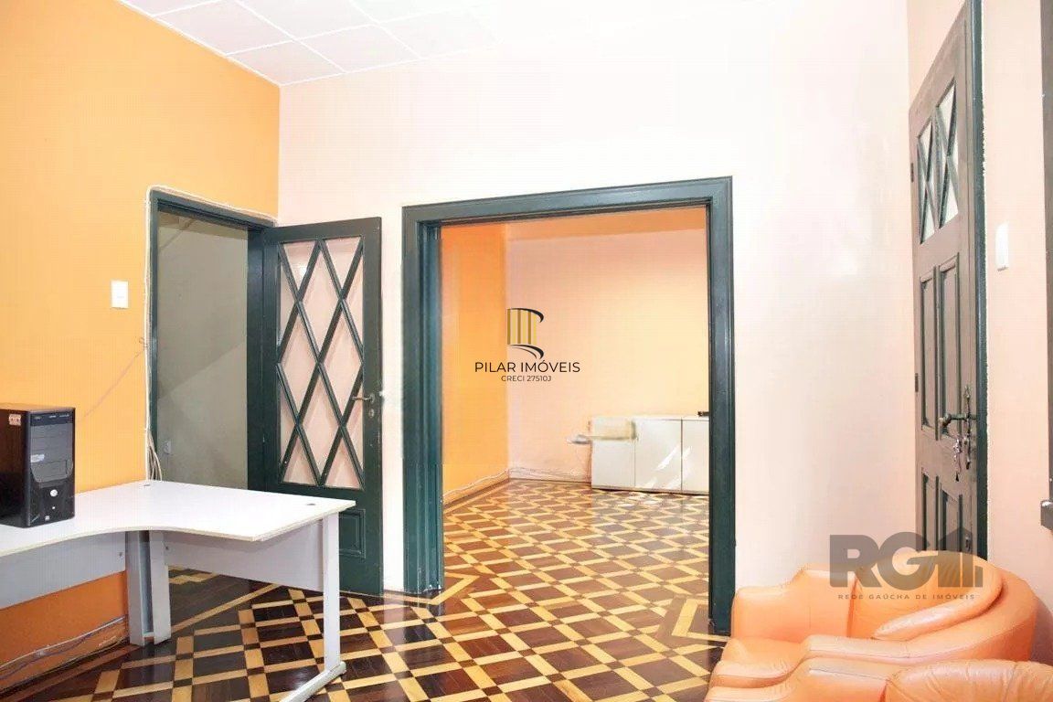 Casa 04 dormitórios, 01suíte, locação,234m² privativos, Petrópolis/Porto Alegre