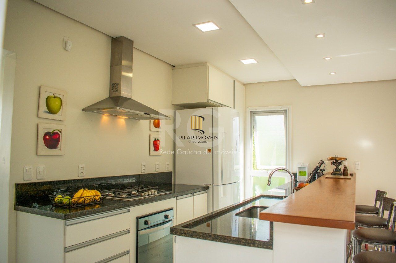 Casa Condominio para Venda - 377m², 4 dormitórios, sendo 4 suites, 4 vagas - São Vicente
