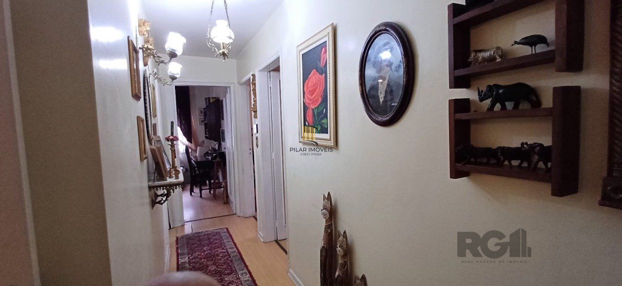 Apartamento de 3 quartos, localizado no bairro Petrópolis em Porto Alegre/RS. 