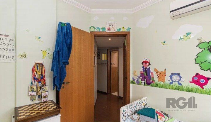 COBERTURA TRIPLEX 3 DORM. - PETRÓPOLIS