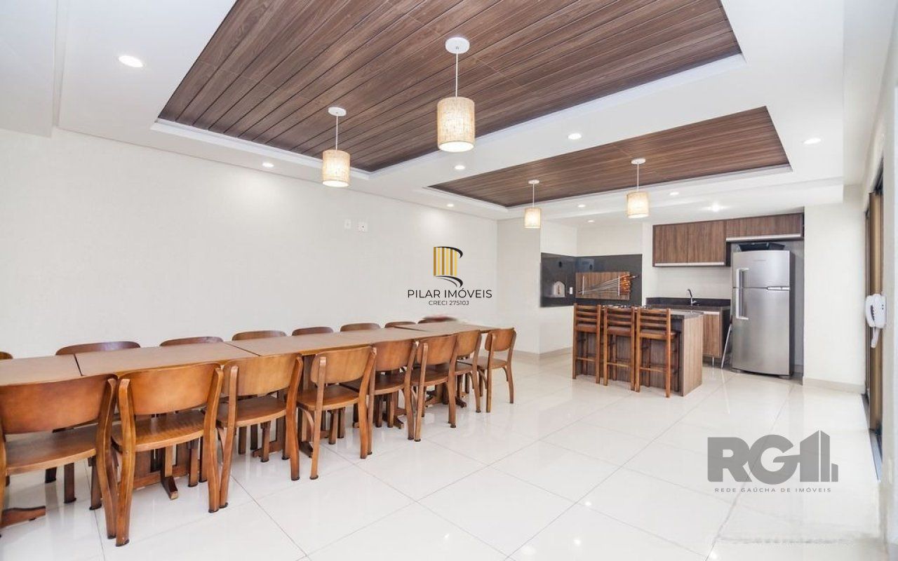 Apartamento localizado no bairro Passo da Areia em Porto Alegre/RS. 