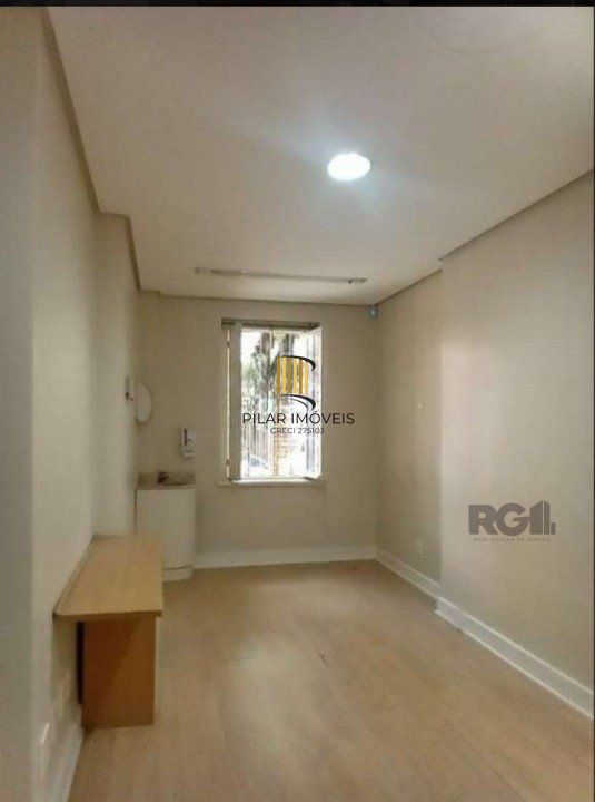 CASA COMERCIAL - MOINHOS DE VENTO