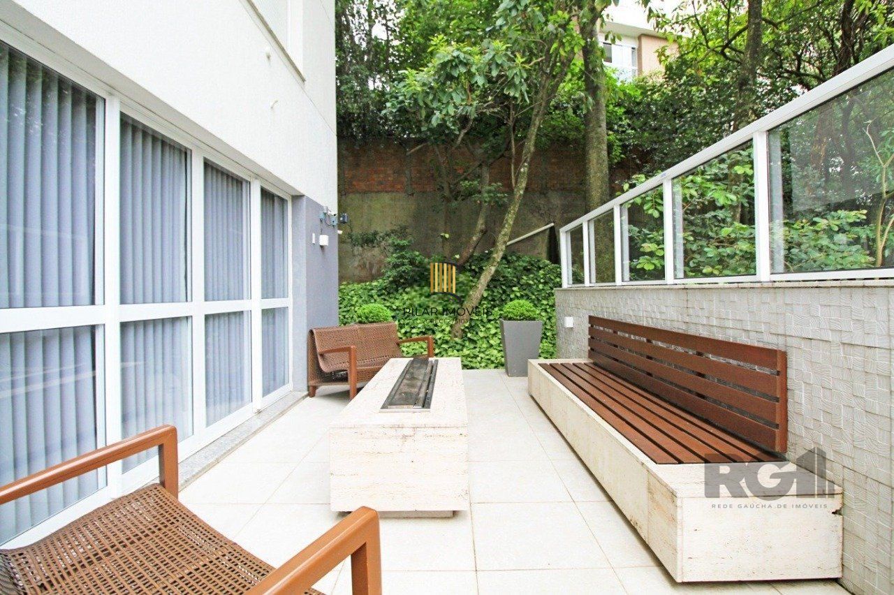 Apartamento de 2 dormitórios, localizado no bairro Petrópolis em Porto Alegre/RS.