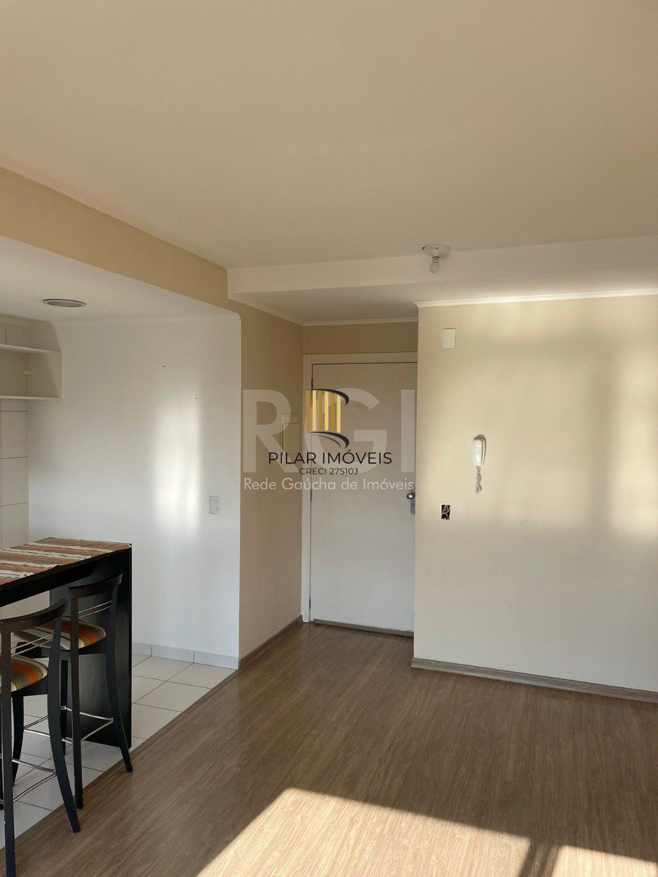 Apartamento com 2 dormitórios, localizado no bairro Morro Santana em Porto Alegre/RS.