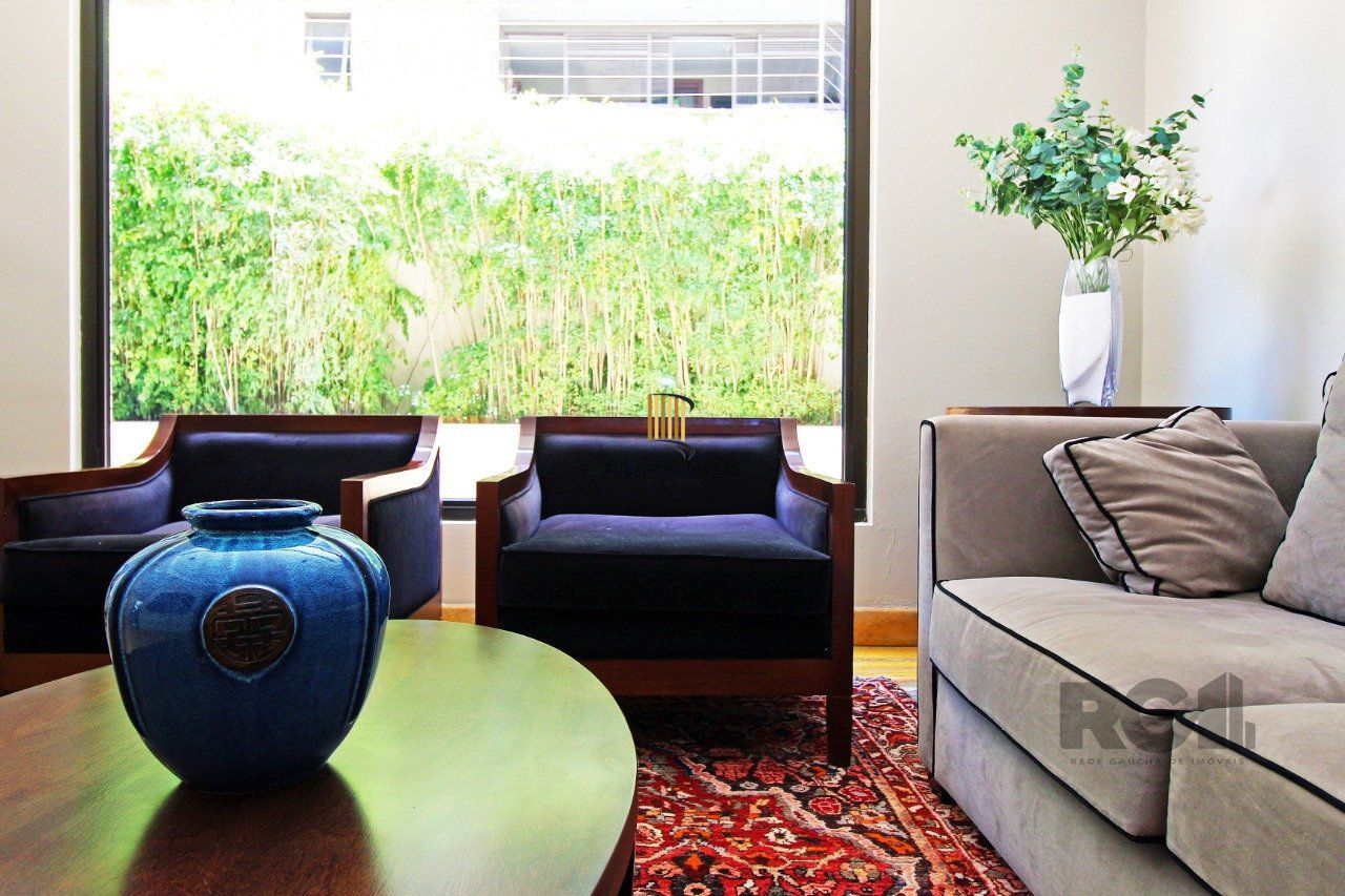 Apartamento com 4 suítes localizado no bairro Moinhos De Vento em Porto Alegre/RS.