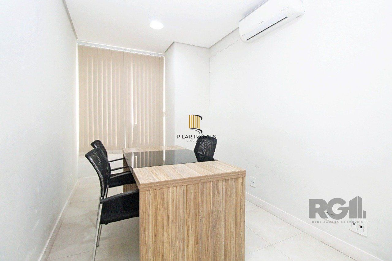 Apartamento de 2 dormitórios, localizado no bairro Petrópolis em Porto Alegre/RS.