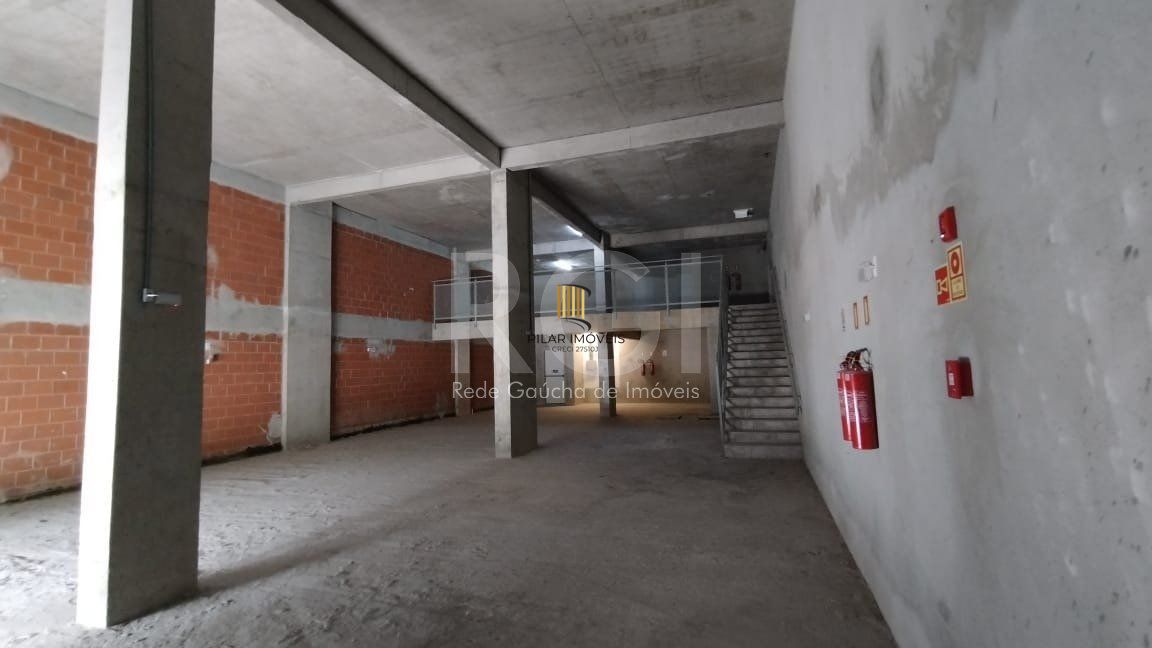 Loja para Venda - 300m², 0 dormitórios, 5 vagas - Central Parque