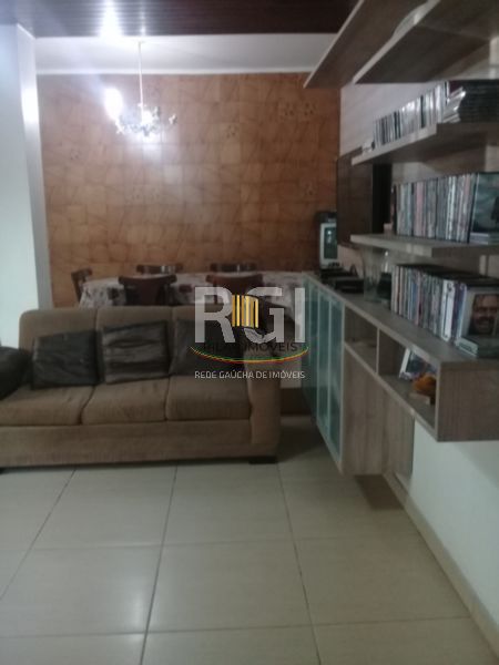 Casa para Venda - 210m², 3 dormitórios, sendo 1 suites, Cidade Baixa