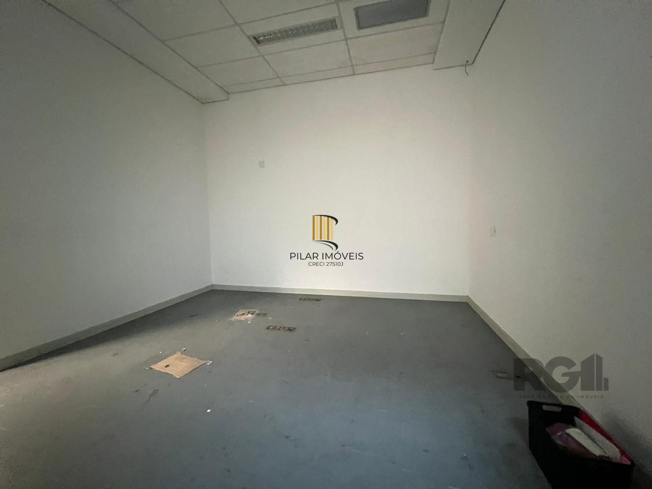 Loja para Venda - 450m², 0 dormitórios, 1 vaga - Petrópolis