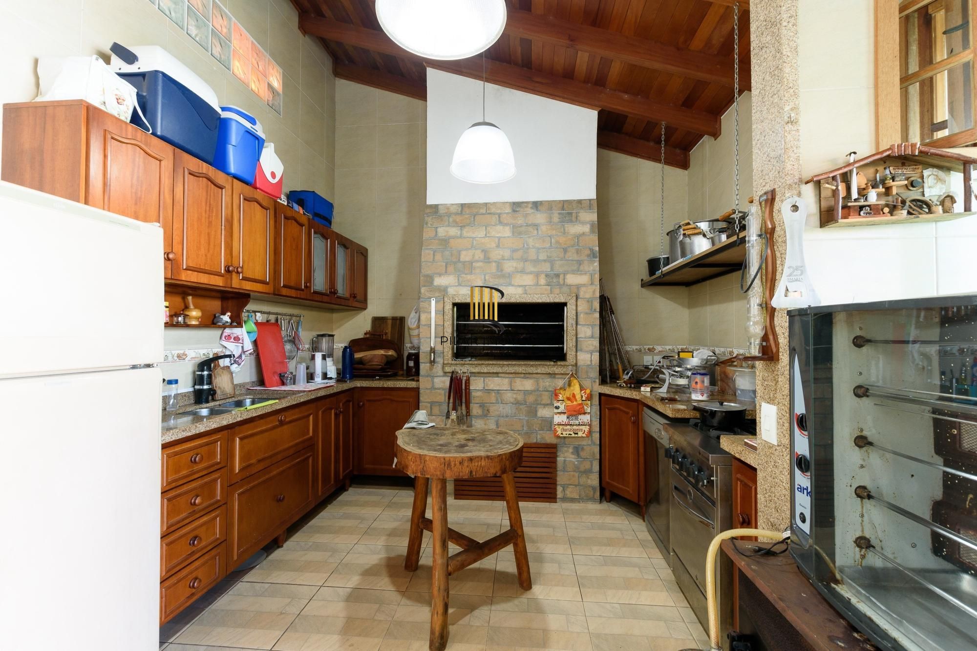 Venha morar em 350 m² com um clube em sua casa!