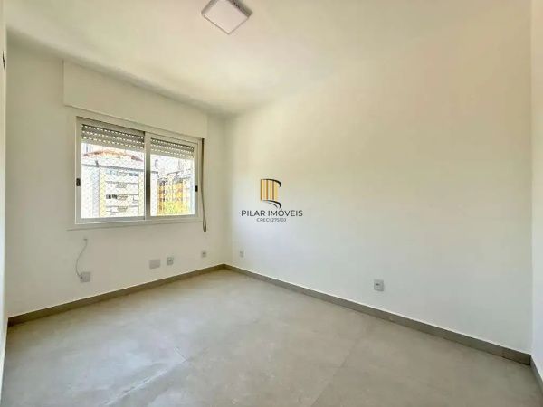 Apartamento 2 dormitórios, sacada com churrasqueira no Cristo Redentor