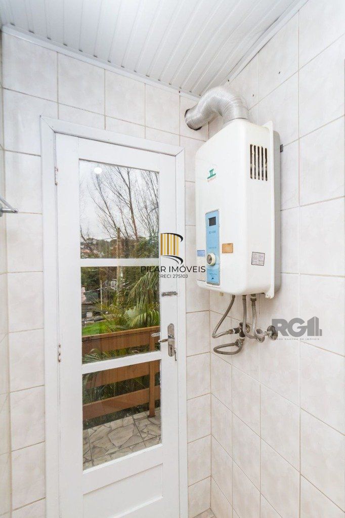 Casa 4 dormitórios no bairro Espírito Santo