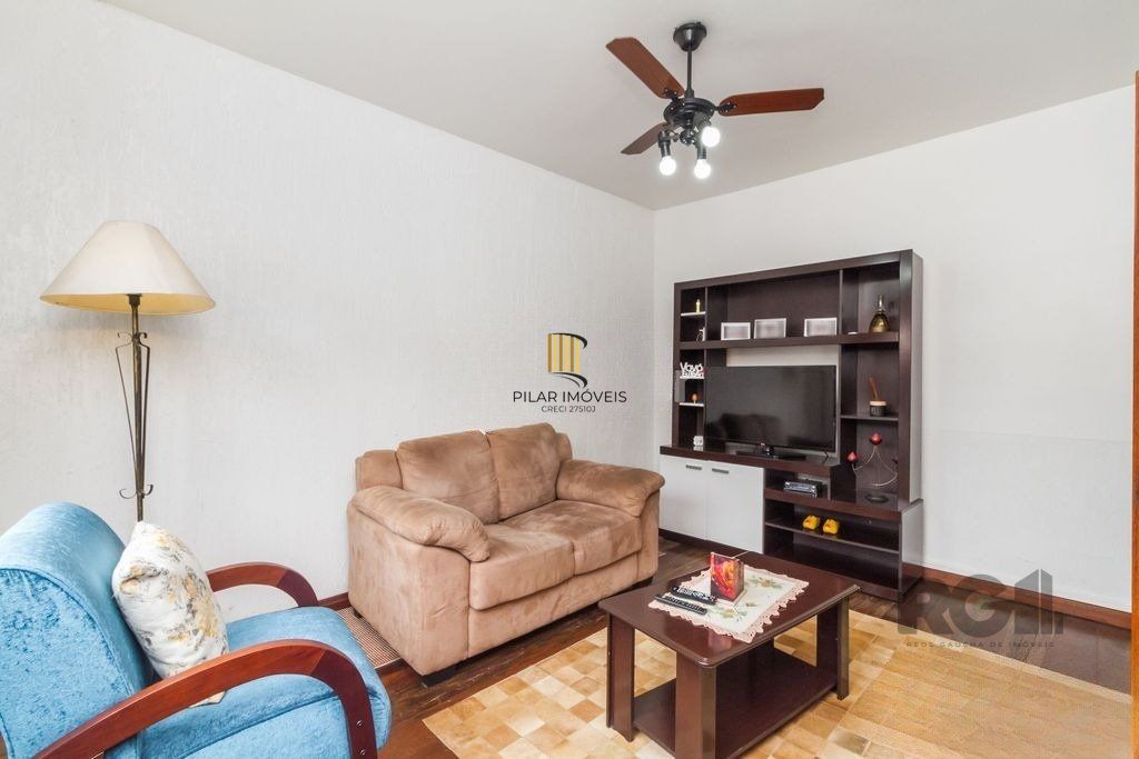 Casa 4 dormitórios no bairro  Aberta dos Morros