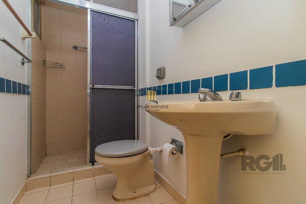 APARTAMENTO 1 DORMITÓRIO SEMI-MOBILIADO COM 34,94m² privativo - CIDADE BAIXA