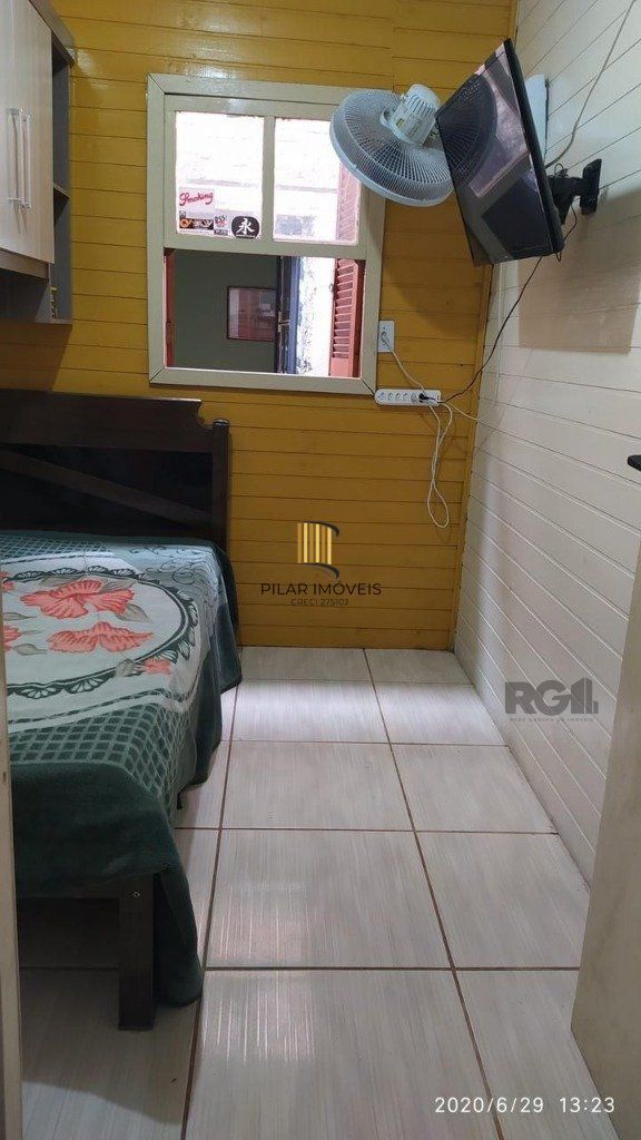 Casa 3 dormitórios no bairro Parque Florido