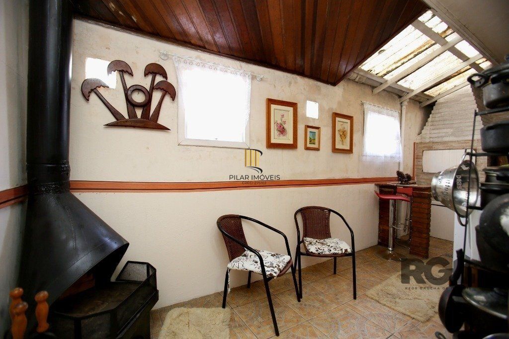 Casa para Venda - 70m², 3 dormitórios, 2 vagas - Jardim Leopoldina