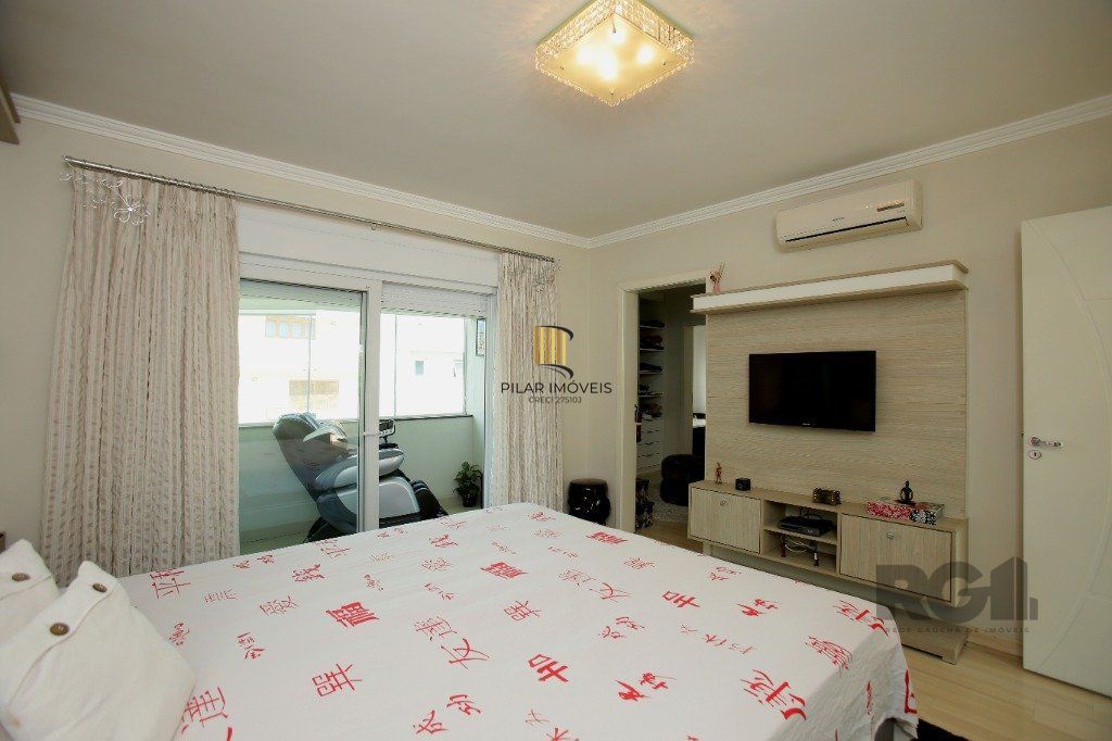 Casa 3 dormitórios no bairro Sarandi