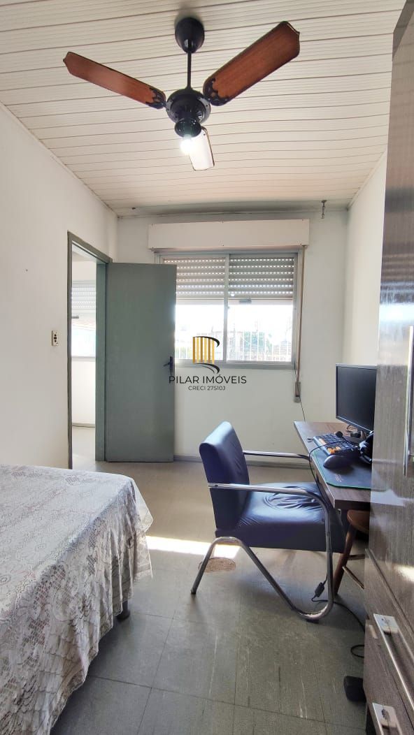 Casa com 170m², 3 dorm. no bairro Jardim Itu Sabará em Porto Alegre