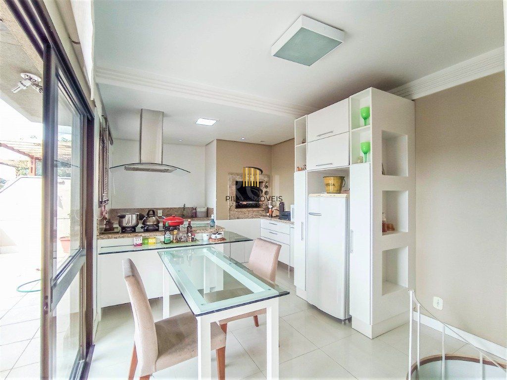 Cobertura para Venda - 174.22m², 2 dormitórios, 2 vagas - Menino Deus