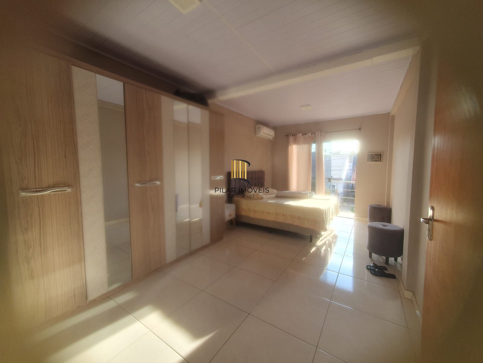 Casa, 3 Dormitórios, 2 Banheiros, 180m², Bairro Estância Velha, Canoas