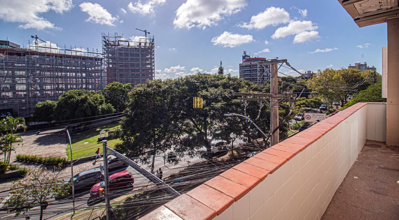 Apartamento à Venda 3 dorm. Vaga de garagem em ótima localização, Boa Vista POA
