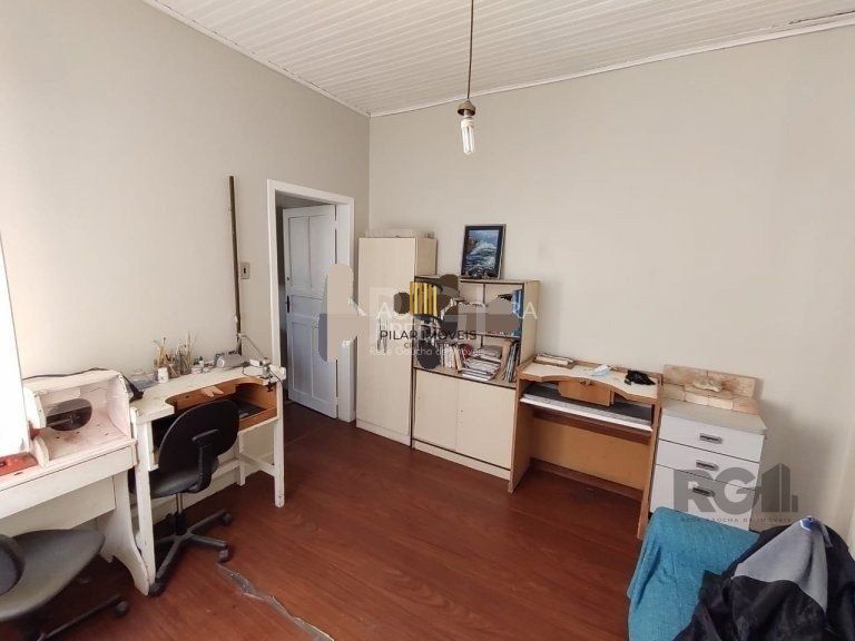 Casa para Venda - 181m², 4 dormitórios, 1 vaga - Rio Branco
