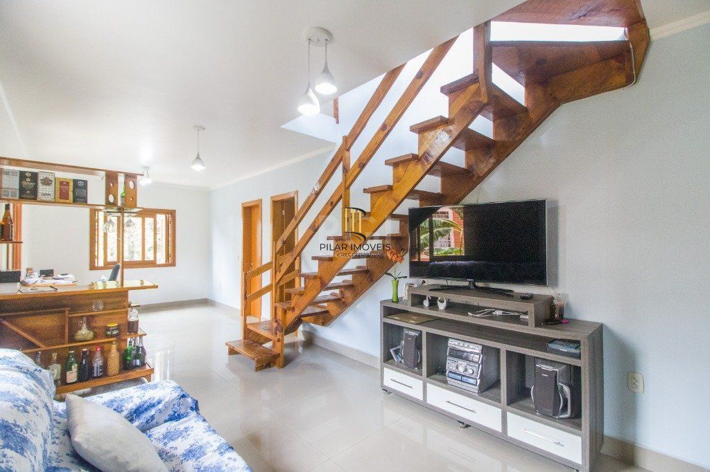 Casa para Venda - 380.83m², 5 dormitórios, sendo 1 suites, 2 vagas - Glória