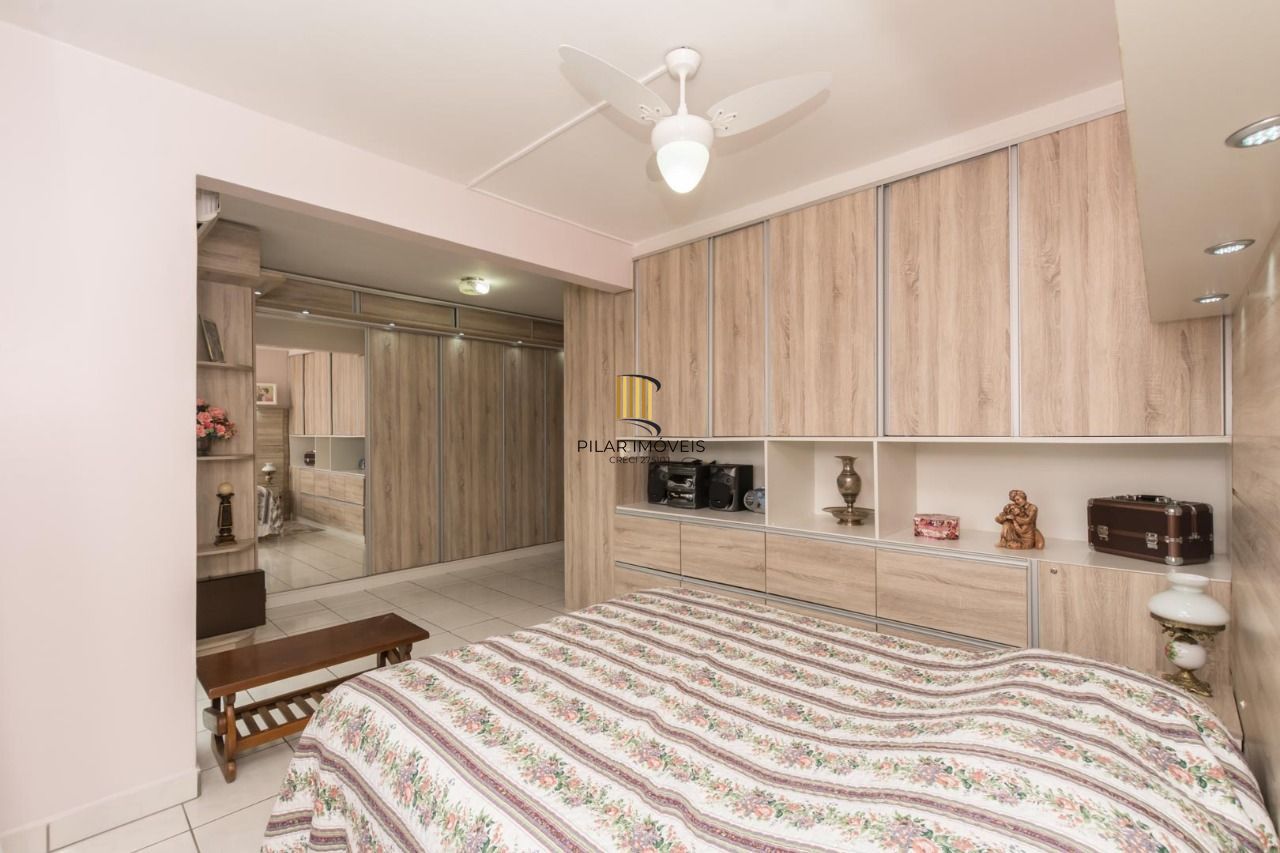 Apartamento semimobiliado com 2 quartos e 2 banheiros no Bairro Floresta