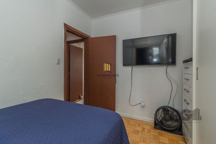 Apartamento 02 dormitórios no Bairro Centro Histórico  de Porto Alegre.