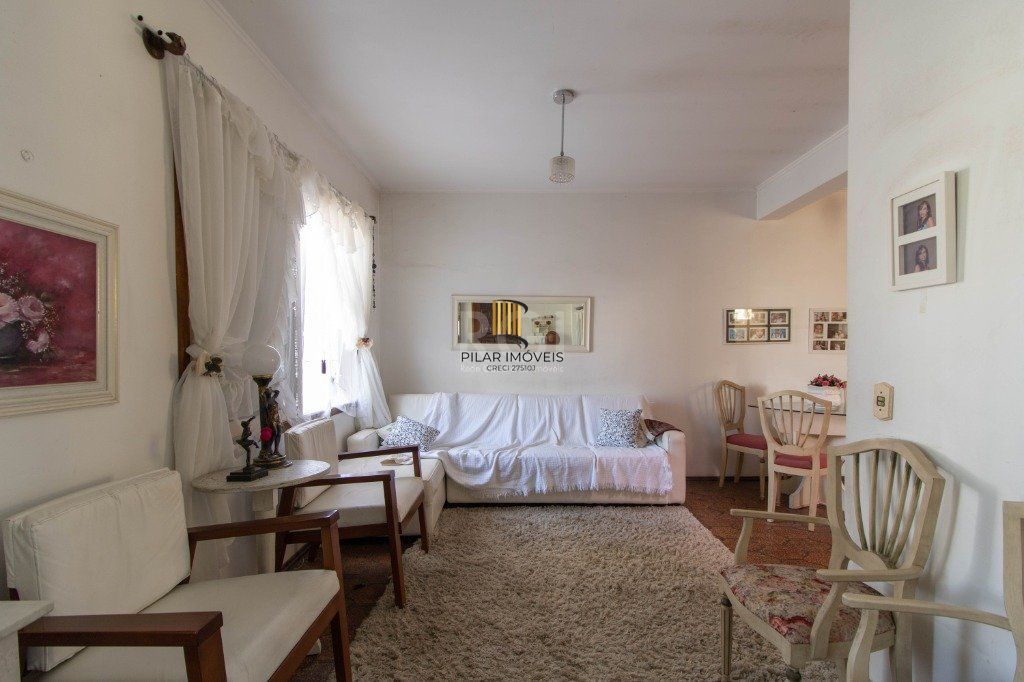 Sobrado para Venda - 139.18m², 3 dormitórios, sendo 1 suites, 4 vagas - Cristo Redentor