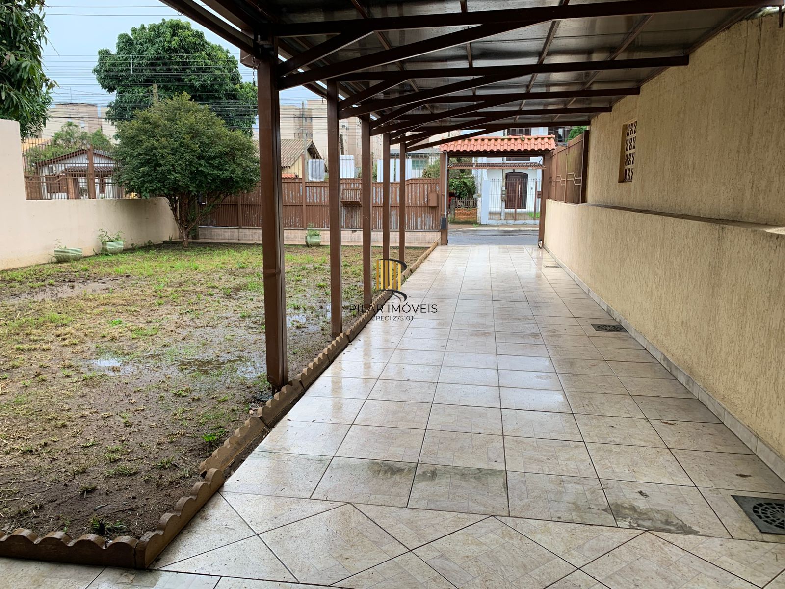 Casa para Venda - 55m², 3 dormitórios, 2 vagas - Rio Branco